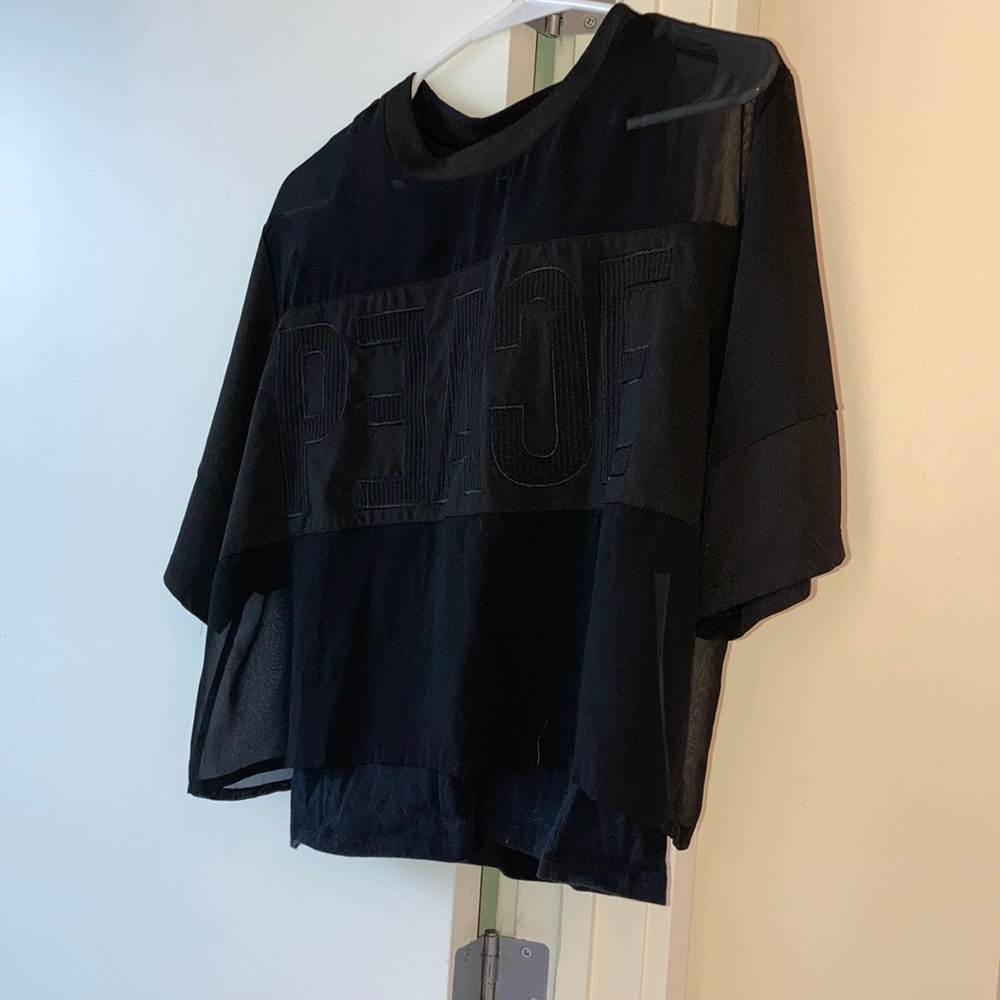 T- shirt